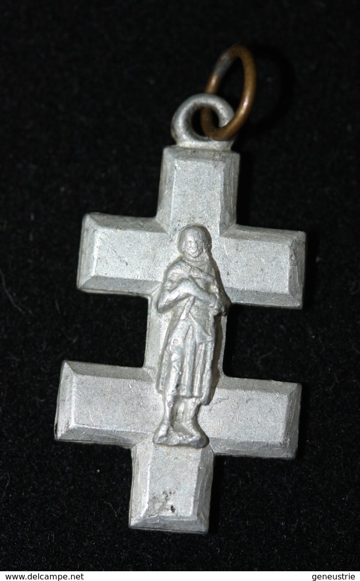 WW1 - Belle Médaille Pendentif De Poilu "Croix De Lorraine - Bienheureuse Jeanne D'Arc" Objet De Tranchée - WWI - 1914-18