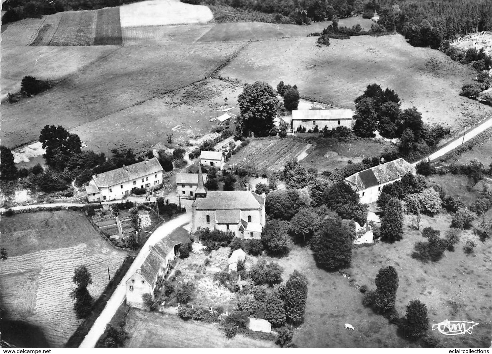 Sainte Pardoux D'Arnet        23       Vue Aérienne  10 X 15     ( Voir Scan) - Other & Unclassified