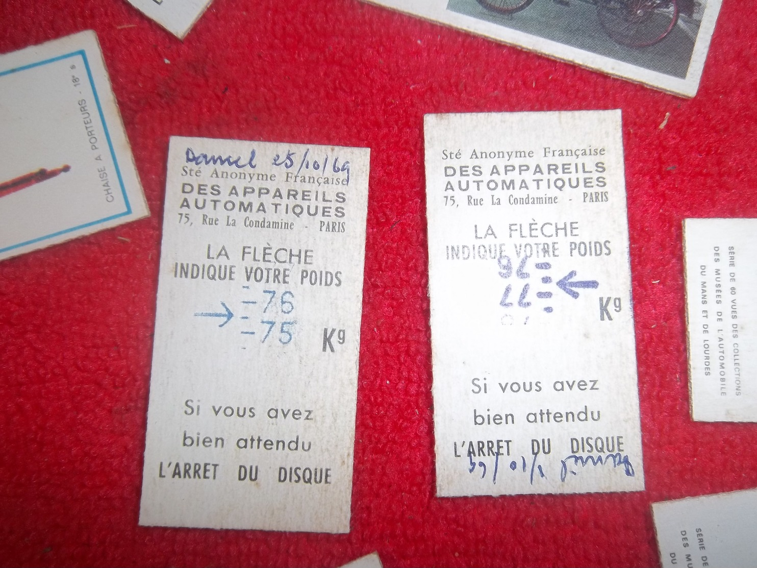 lot de 45 Anciens Tickets de pesée Sté Anonyme Française des appareils automatiques année 70 !