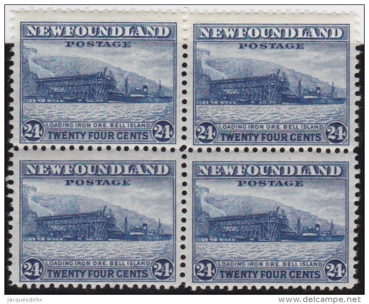 Newfoundland          .   SG   .      228  Bloc  Of  4     .      **     .      MNH    .   /   .     Postfris - 1908-1947