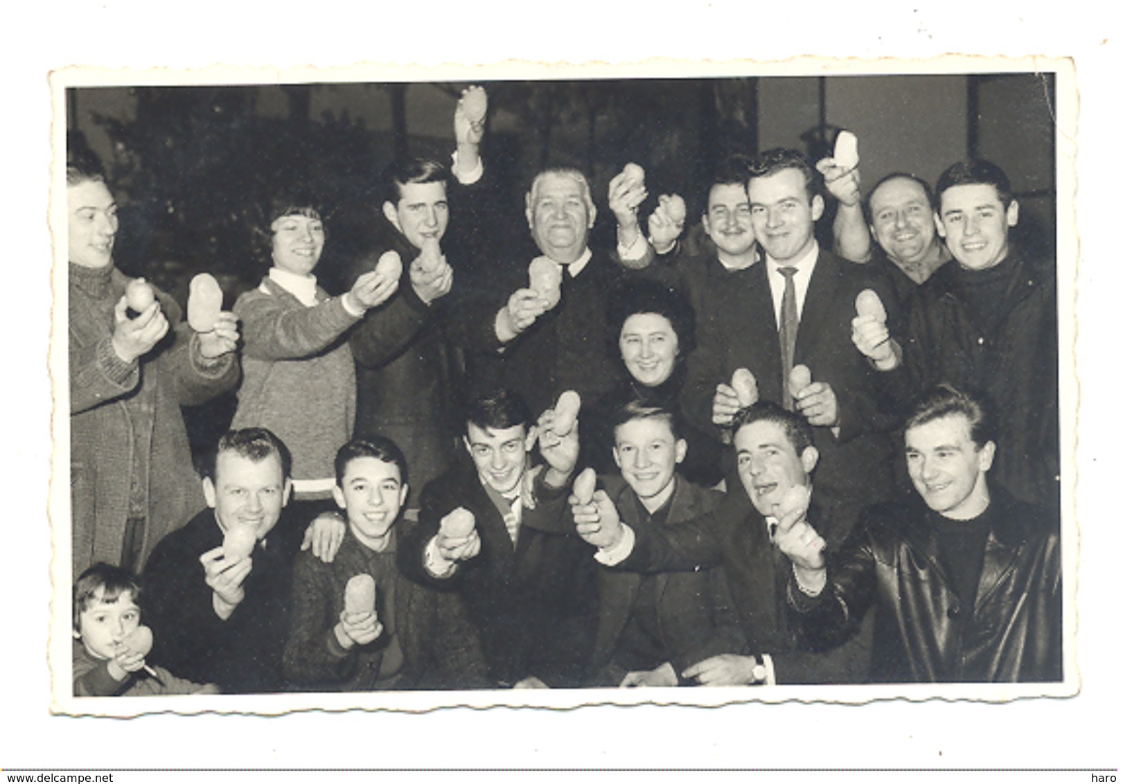 Photo Carte D'un Groupe D'amateurs De  " Pommes De Terre " HUY Ou Environs ?  A SITUER - Autres & Non Classés