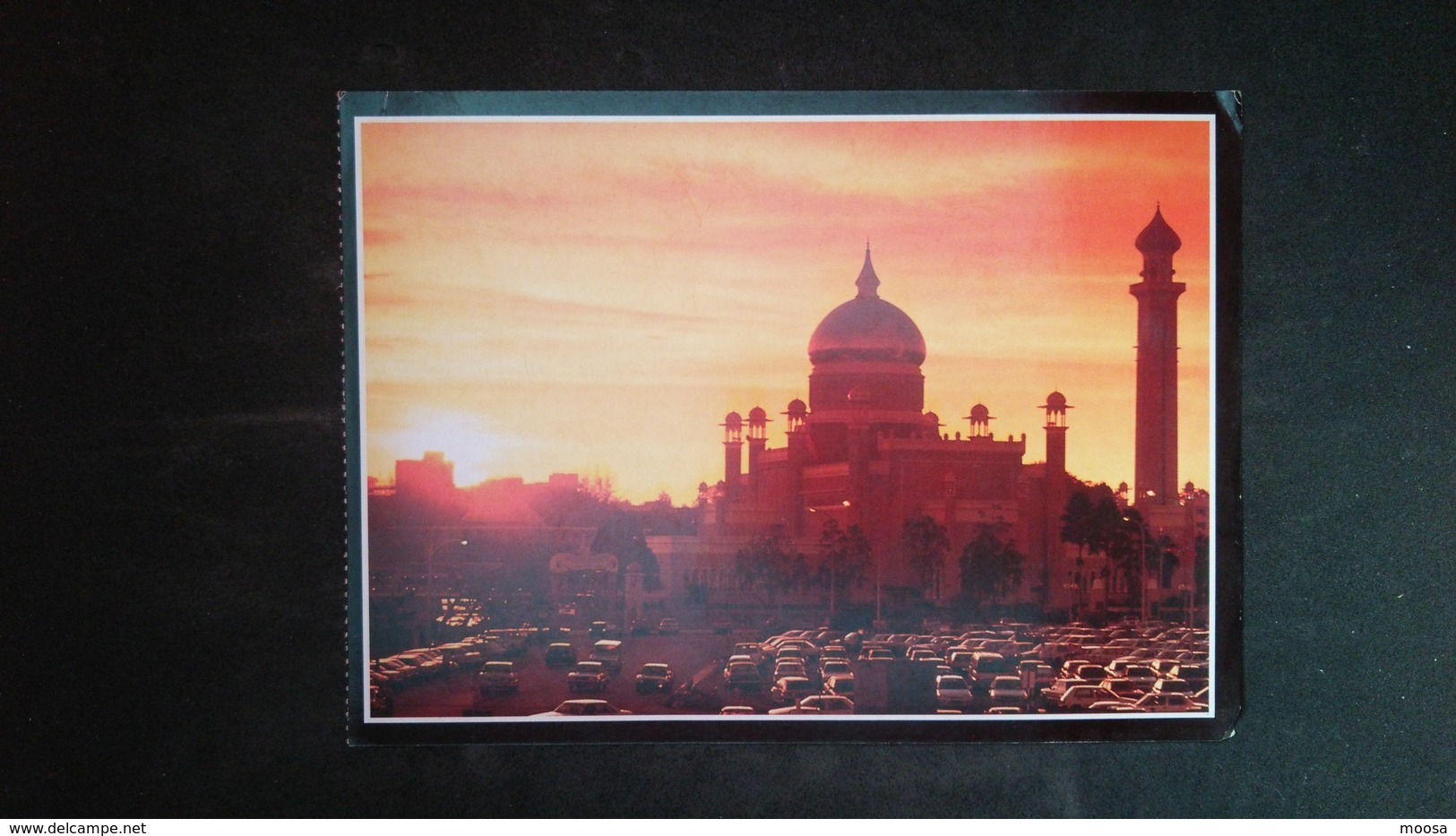 (Free Shipping*)  USED/ UNUSED POSTCARD See Back - Brunei