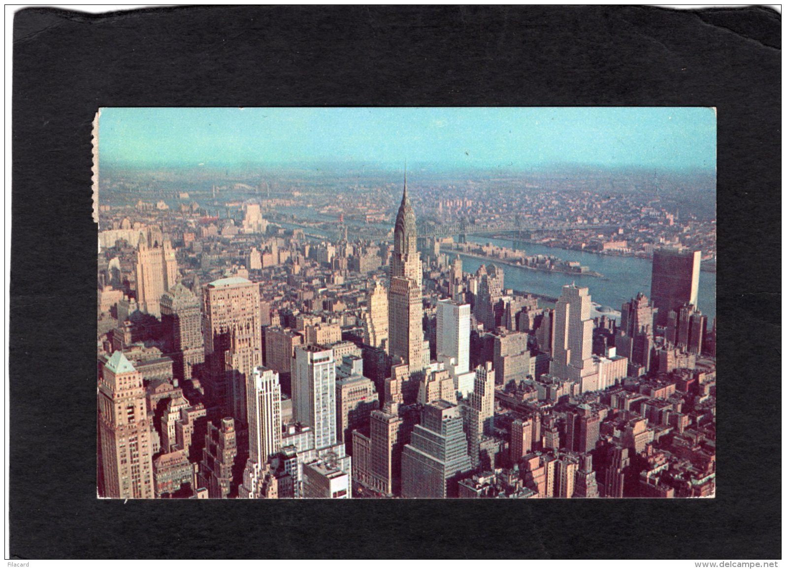 75540   Stati  Uniti,   Looking Northeast From  Empire State Building Observatory,   New York City,  VG 1950 - Chrysler Building