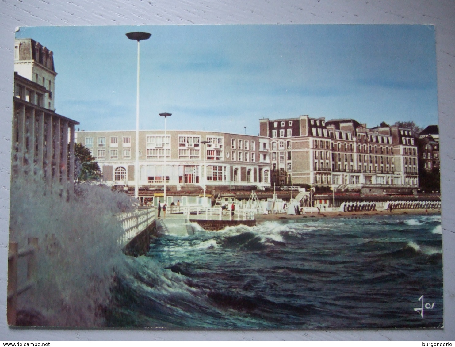 DINARD  / JOLI LOT DE 28 CARTES / TOUTES LES PHOTOS