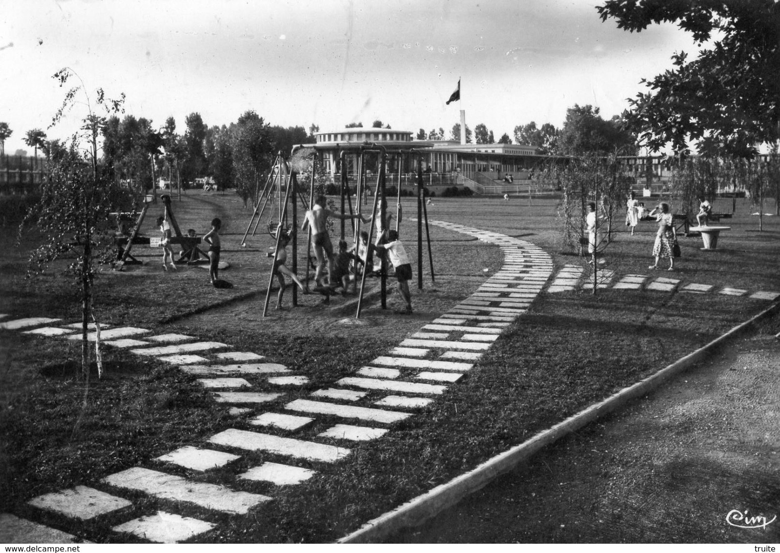 MACON CENTRE NAUTIQUE LE PARC D'ENFANTS - Macon