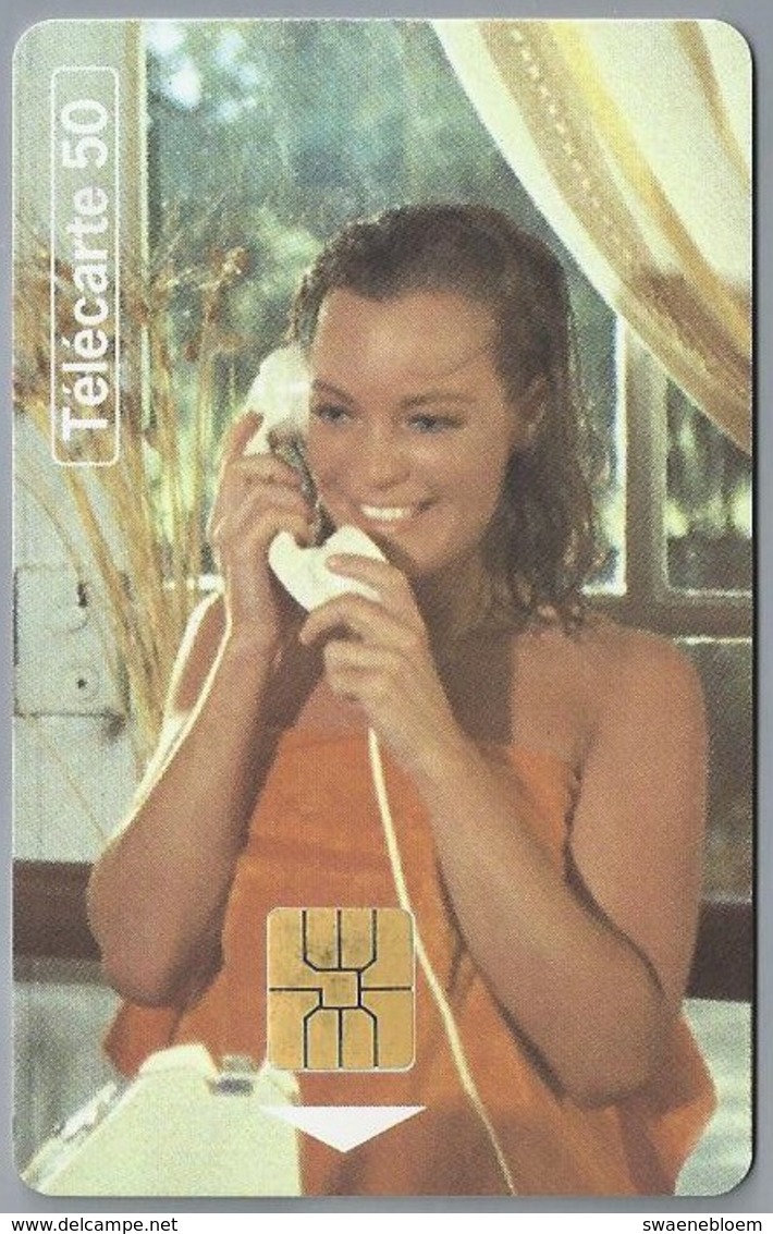 FR.- Télécarte France . TELEPHONE ET CINEMA. ROMY SCHNEIDER Dans LA PISCINE 1969 Un Film De Jacques Deray - Andere & Zonder Classificatie