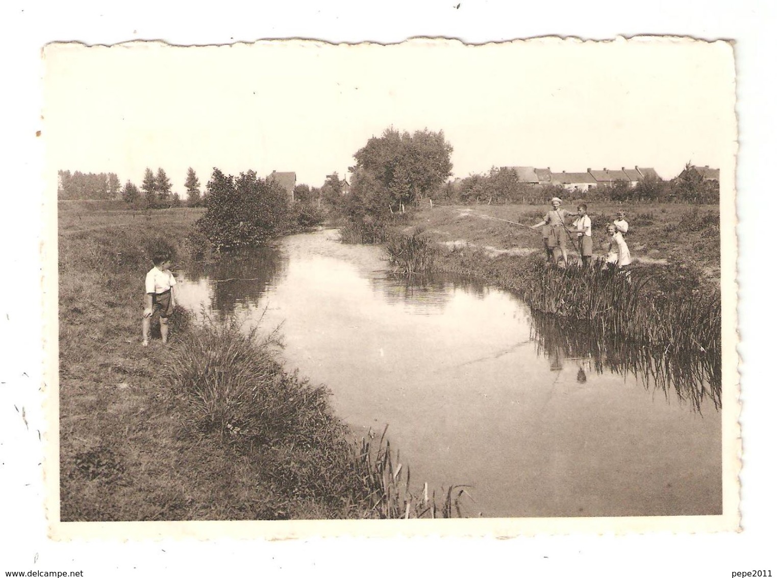 CPA Belgique QUIEVRAIN La Honelle Pêcheurs Enfant Maisons - Quiévrain