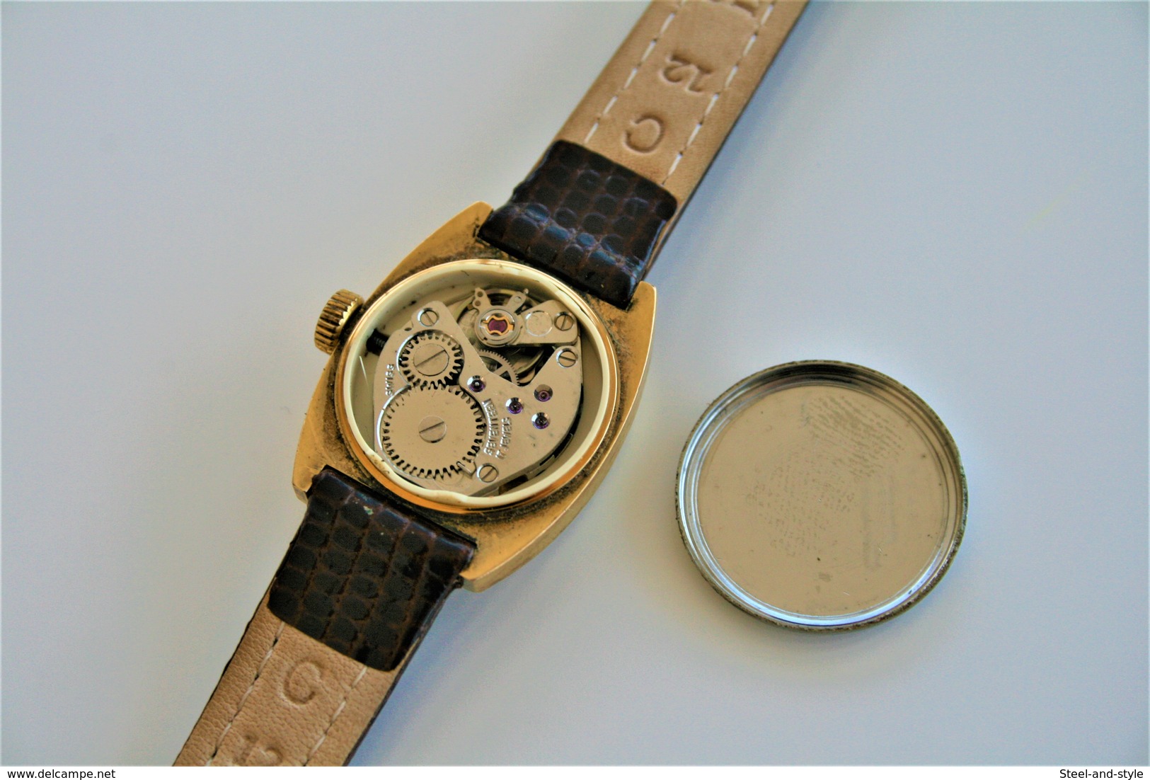 watches : HOGA LADIES 17JEWELS INCABLOC HAND WIND - 1960-70's  - original - swiss made - running - excelent condition