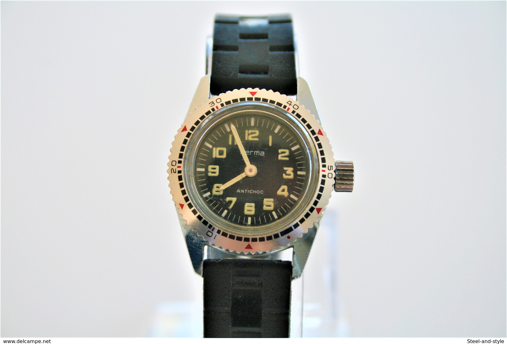 Watches : HERMA HAND WIND ANTICHOC DIVER LADIES RARE - Swiss Made - Running - - Designeruhren