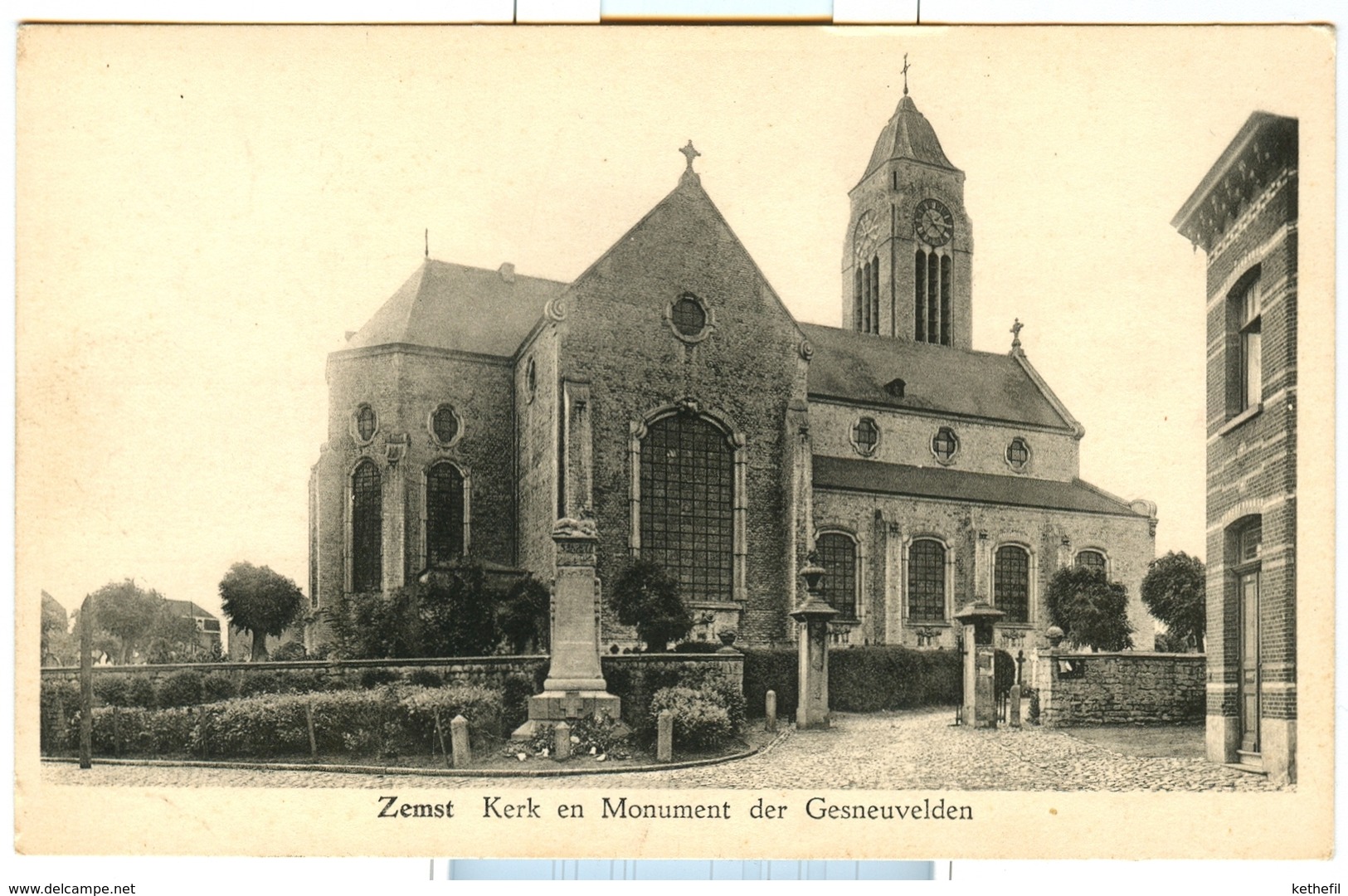 Zemst - Kerk En Monument Der Gesneuvelden - Zemst