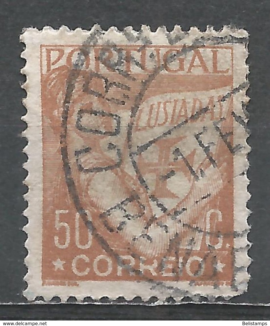 Portugal 1931. Scott #508 (U) ''Portugal'' Holding Volume Of ''Lusiads'' - Oblitérés