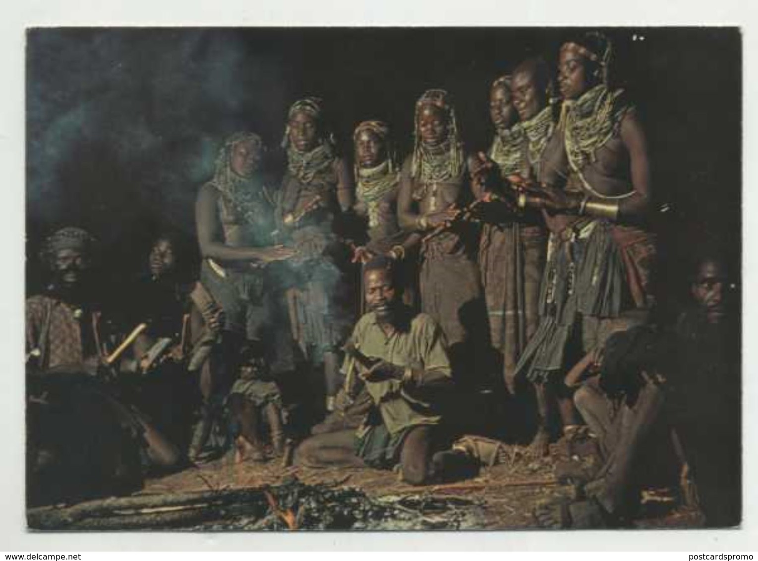 ANGOLA, Ethnic, Costumes  (2 Scans ) - Angola