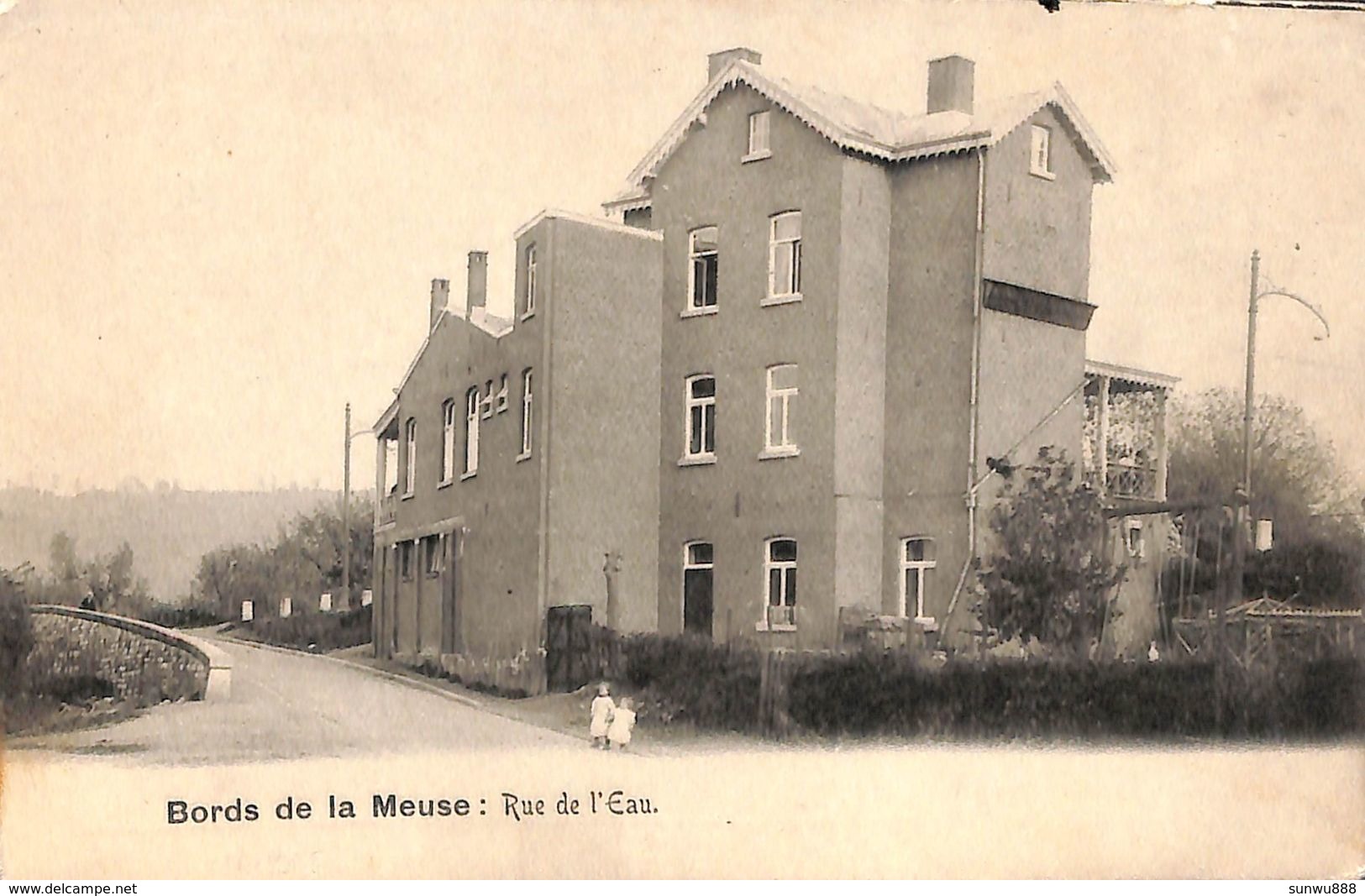 Bords De La Meuse - Rue De L'Eau (animée) - Waremme