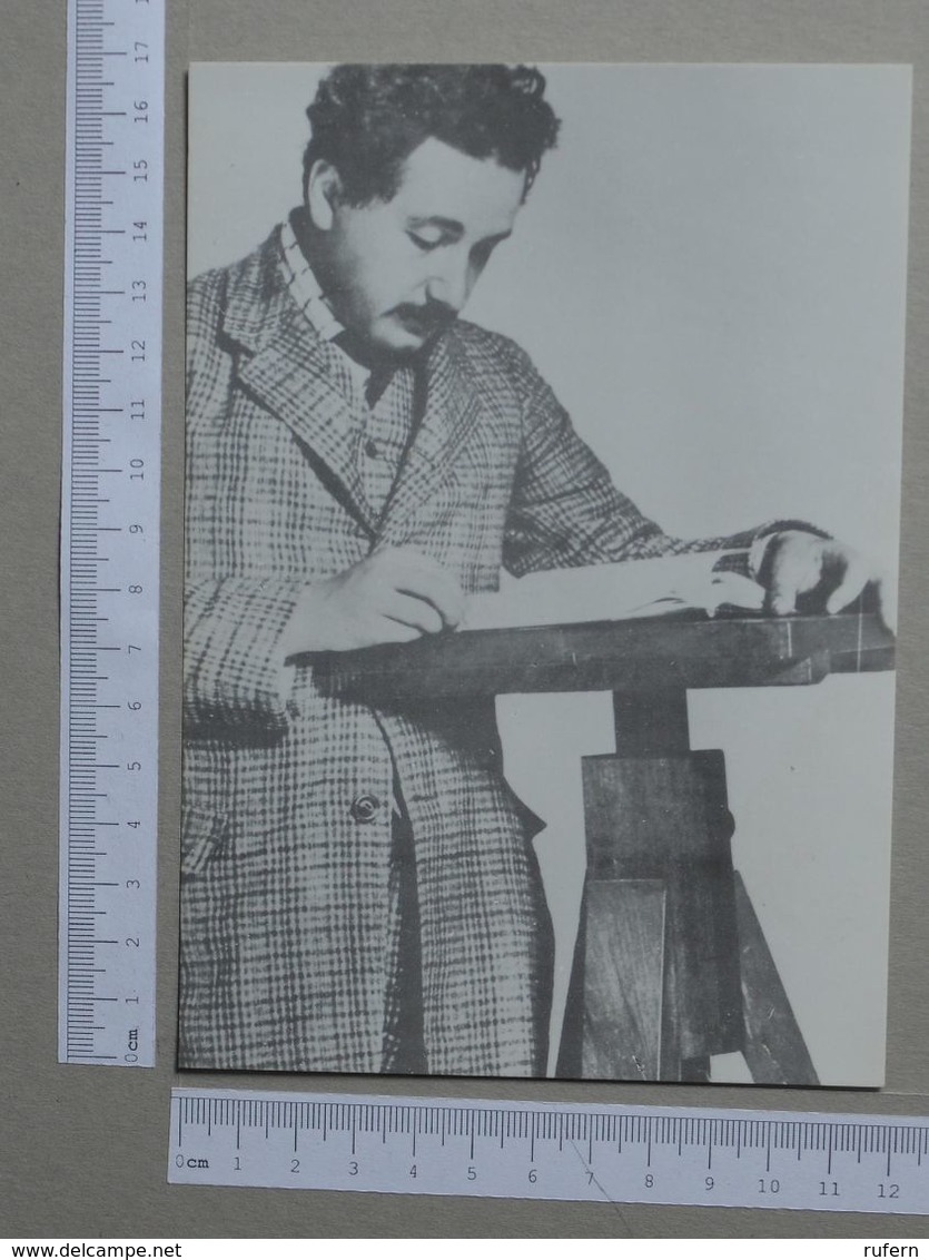 PORTUGAL    - ALBERT EINSTEIN - EMISSÃO GALP - POSTA Nº 3  -  2 SCANS  - (Nº20530) - Nobel Prize Laureates