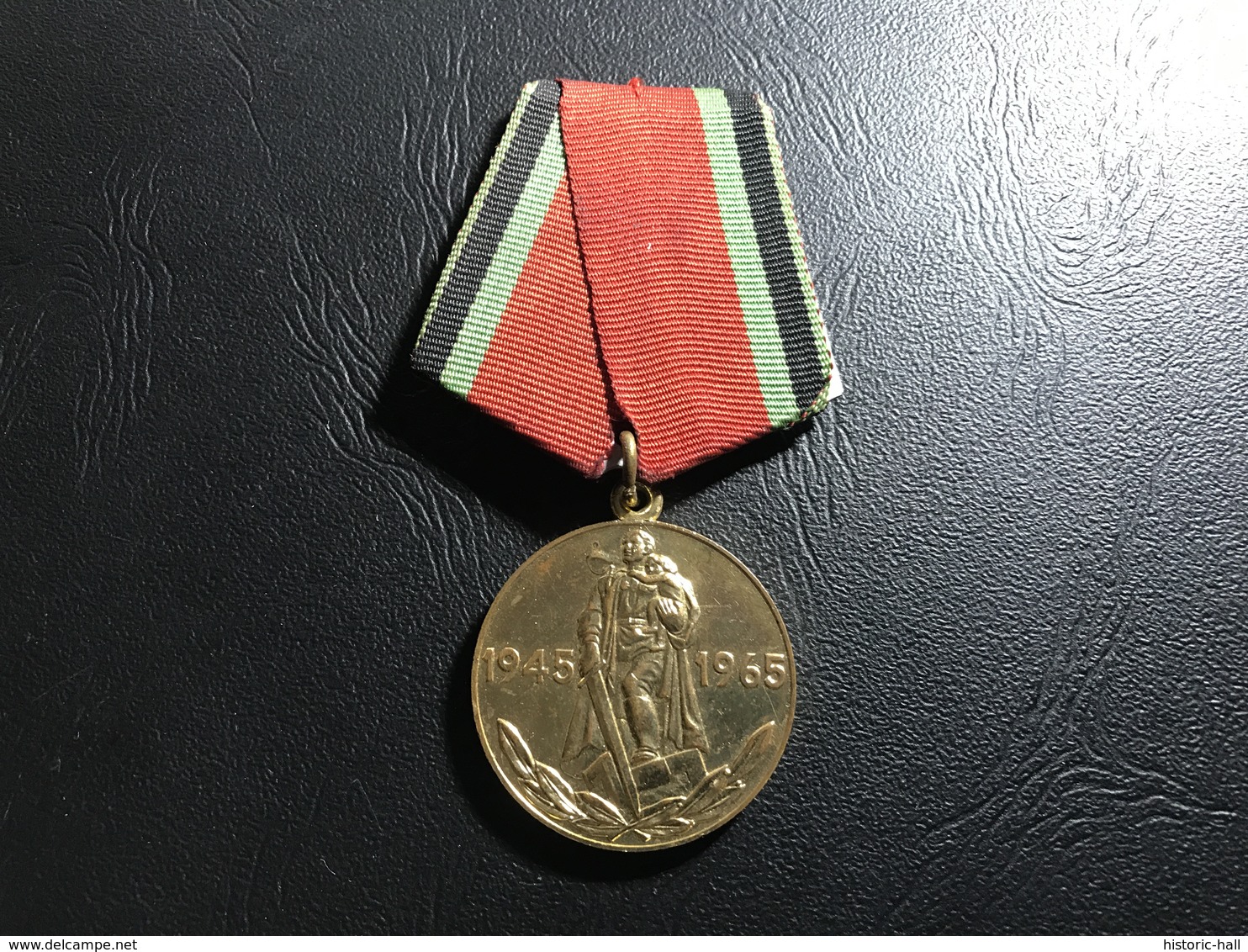 Medaille RUSSIE 20 Ans De La Victoire 1945-1965 - Rusia