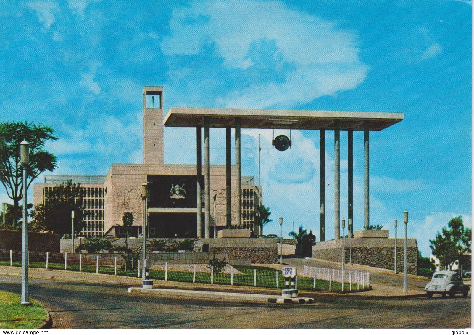 Kampala - Palazzo Del Parlamento - Oeganda