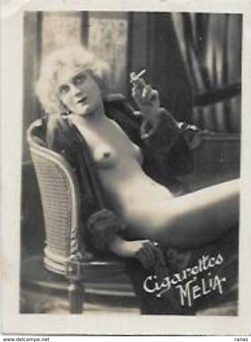 Mélia Cigarettes Photo Nu Féminin Académique Femme Nue Risque érotisme éros - Objetos Publicitarios