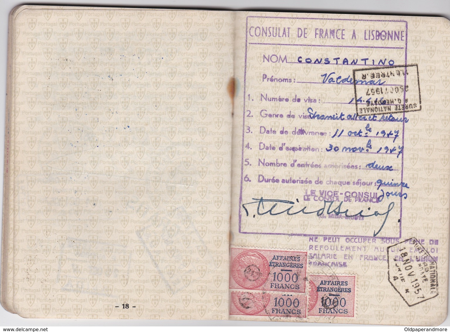 PORTUGAL PASSEPORT  PASSAPORTE REISEPASS - WITH CONSULAR REVENUE FISCAL STAMP - PIDE / DGS - POLITICAL POLICE 1955 - Historical Documents