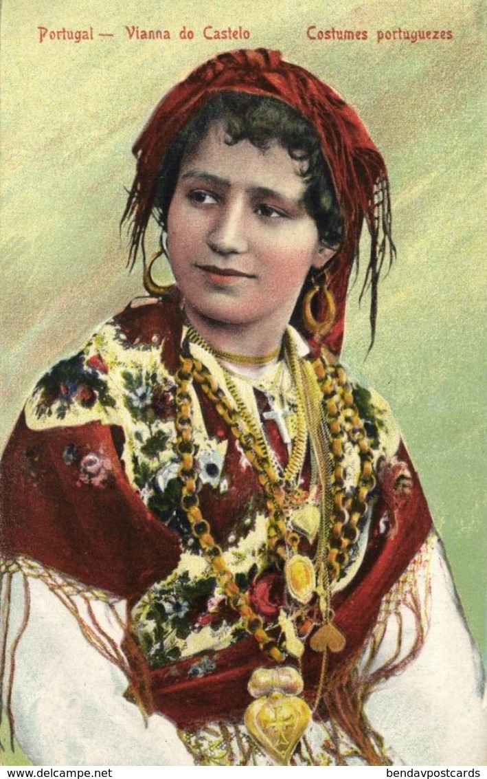 Portugal, Viana Do Castelo, Costumes Portuguezes, Necklace (1910s) Postcard (1) - Other & Unclassified