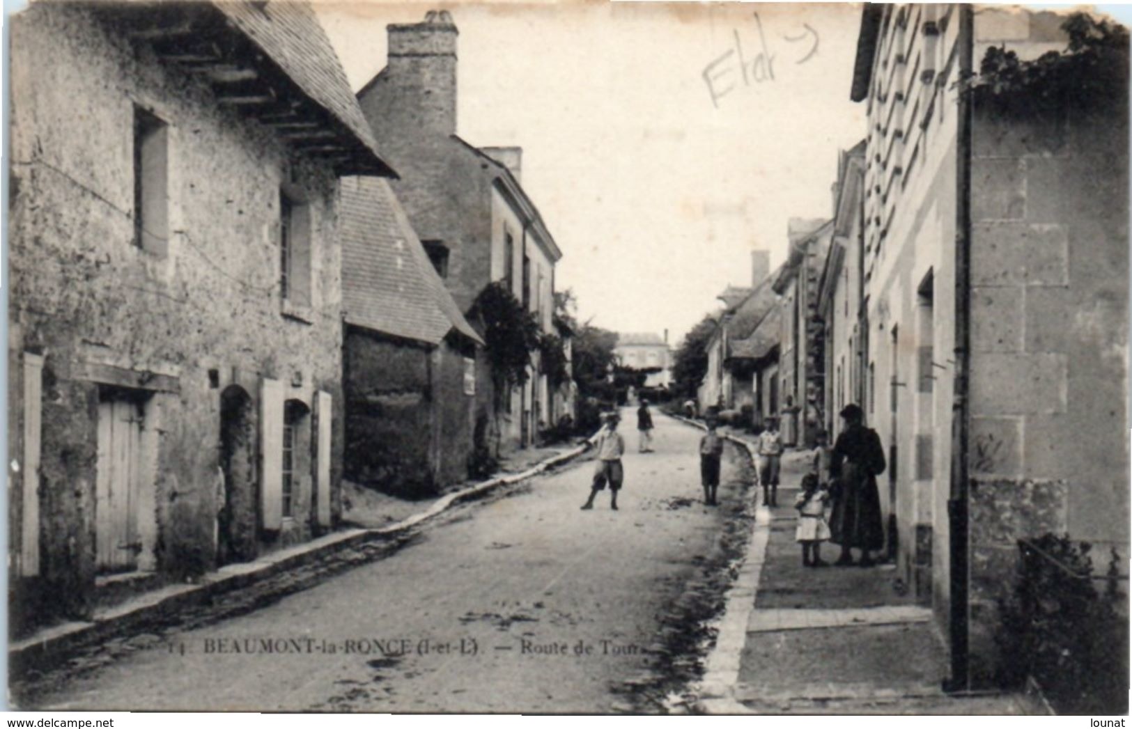 37 Beaumont La Ronce : Route De Tour (état) - Beaumont-la-Ronce