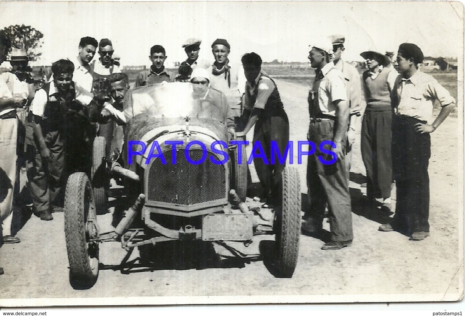 87043 AUTOMOBILE OLD CAR RACE AUTO DE CARRERA RUNNER AND PEOPLE AND PHOTO NO POSTAL POSTCARD - Fotografie