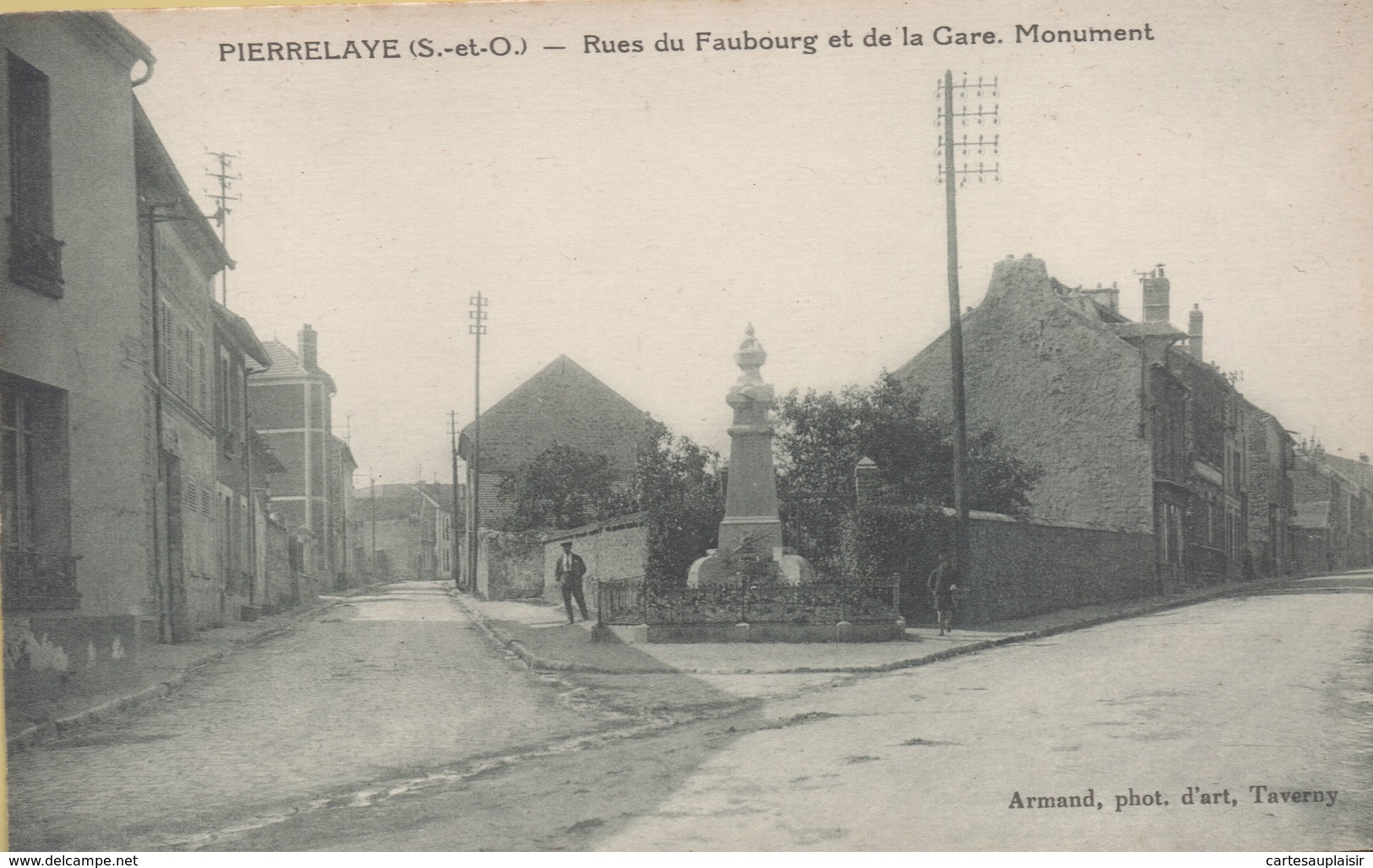 PIERRELAYE : Rues Du Faubourg Et De La Gare. Monument - Pierrelaye