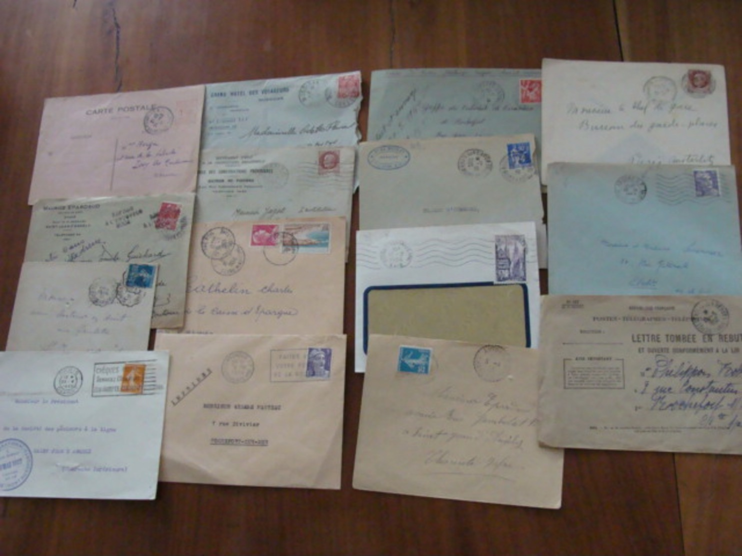 LOT 820 LETTRES DE 1920 A 1960 MARCOPHILIE SEMEUSE GANDON ... VOIR PHOTOS ENSEMBLE