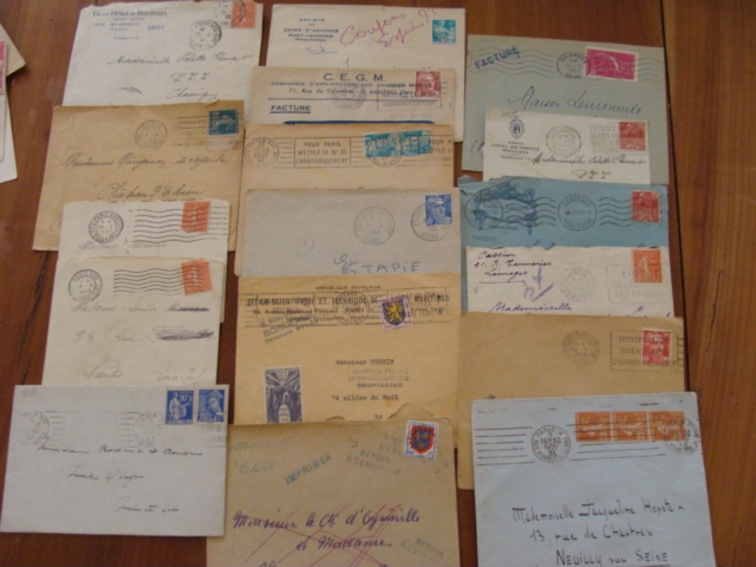 LOT 820 LETTRES DE 1920 A 1960 MARCOPHILIE SEMEUSE GANDON ... VOIR PHOTOS ENSEMBLE