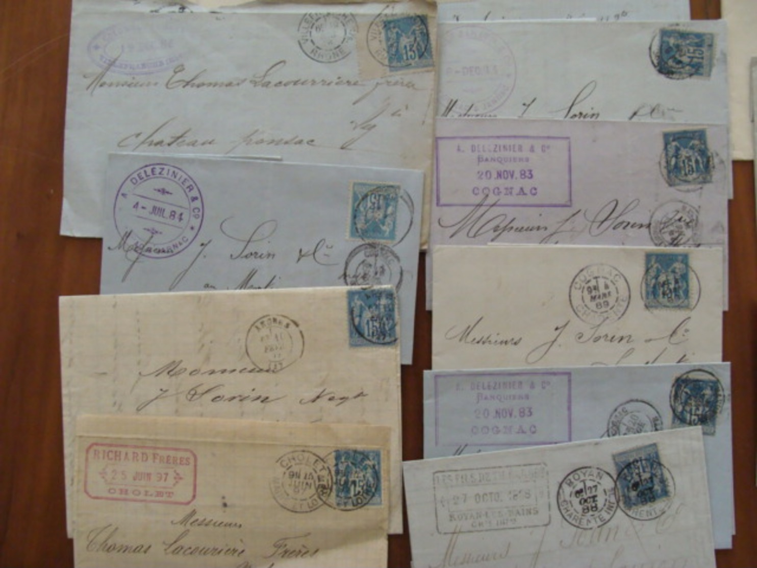 LOT 540 LETTRES DE 1877 A 1920 SAGE MOUCHON SEMEUSE RECOMMANDE . VOIR PHOTOS DU LOT