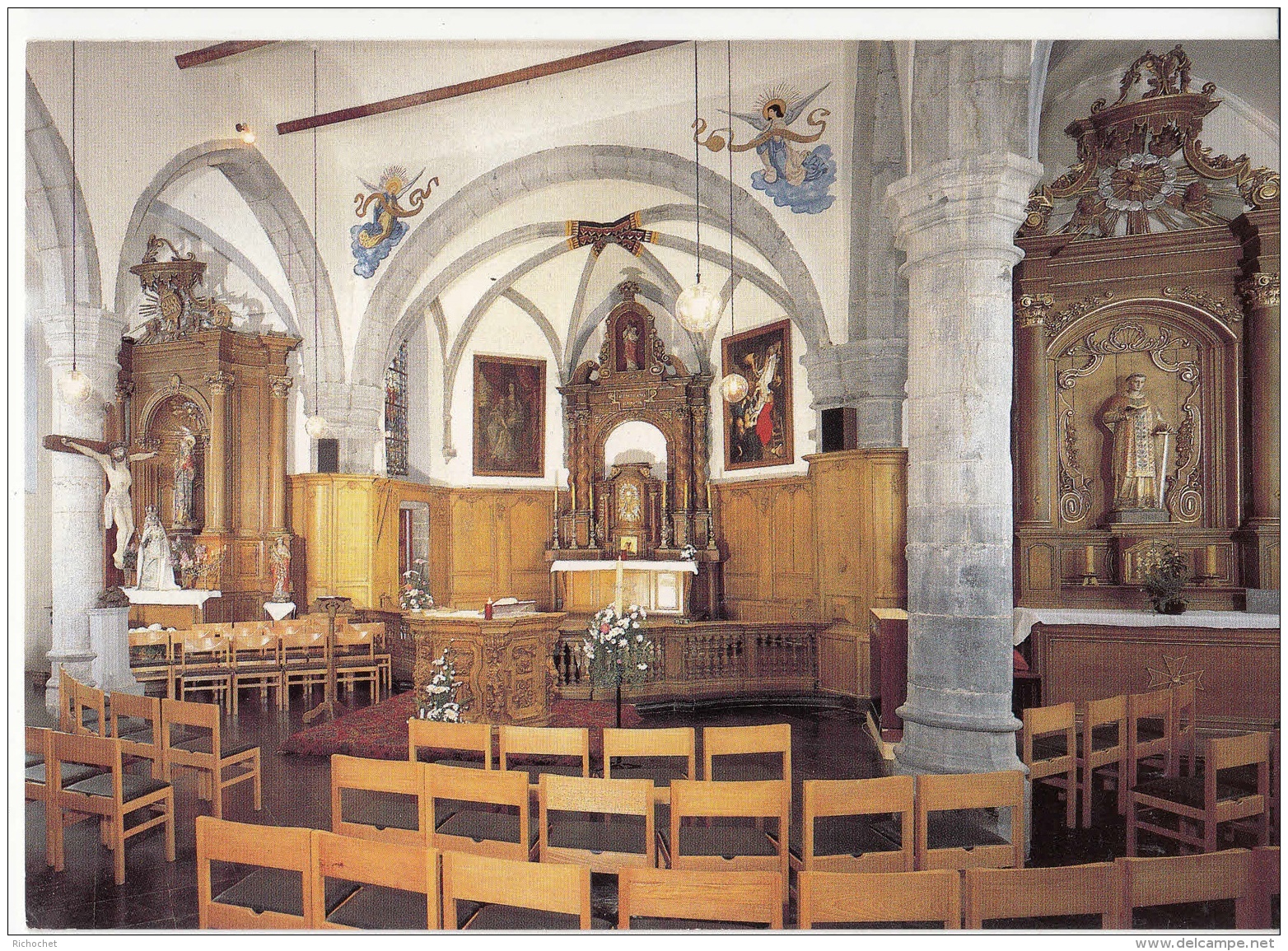 Daussois - Eglise Saint-Vaast - Choeur à Cinq Pans - Cerfontaine