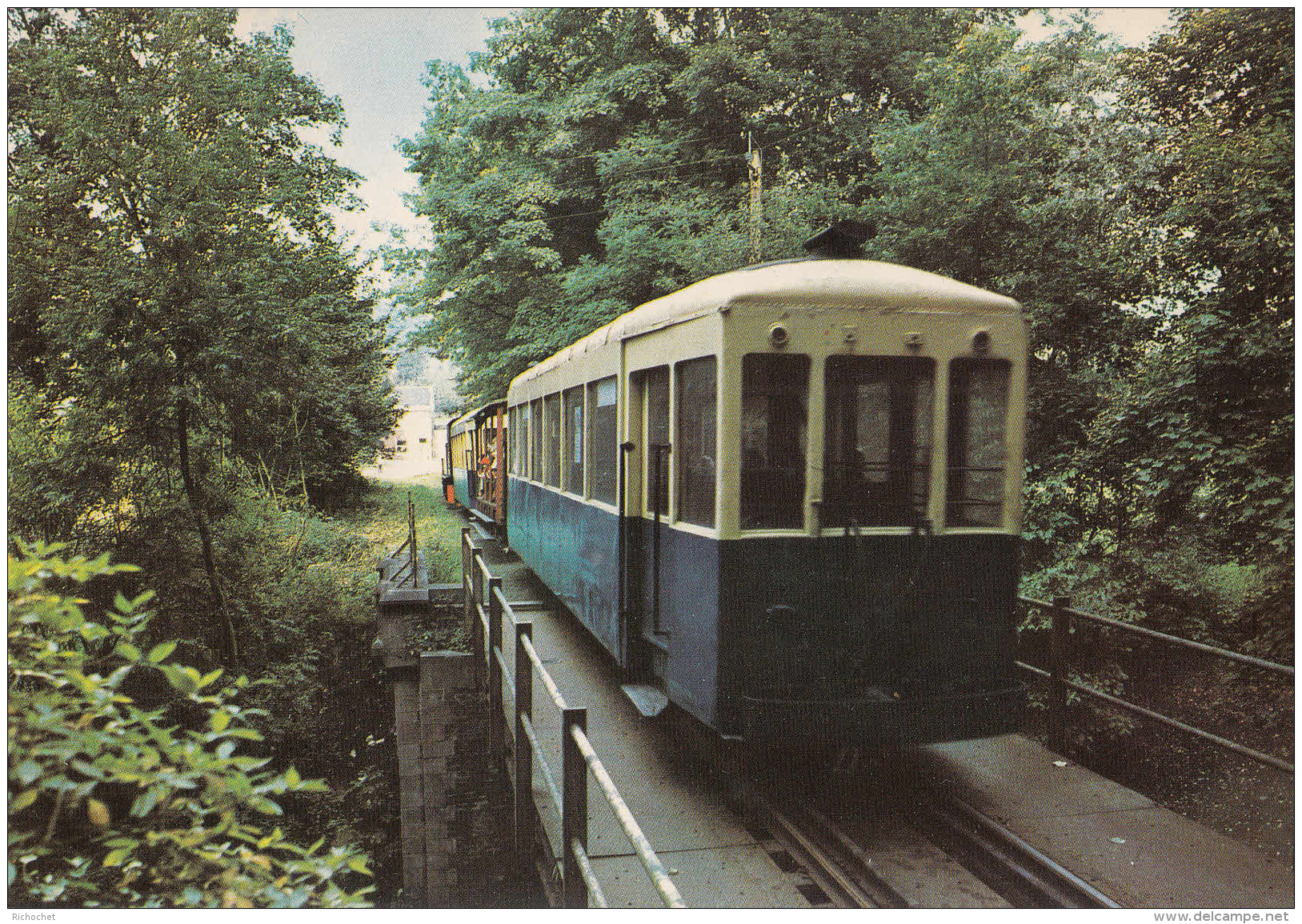 Dalhem - "Li Trimbleu" Sortie Du Tunnel De Dalhem - Dalhem