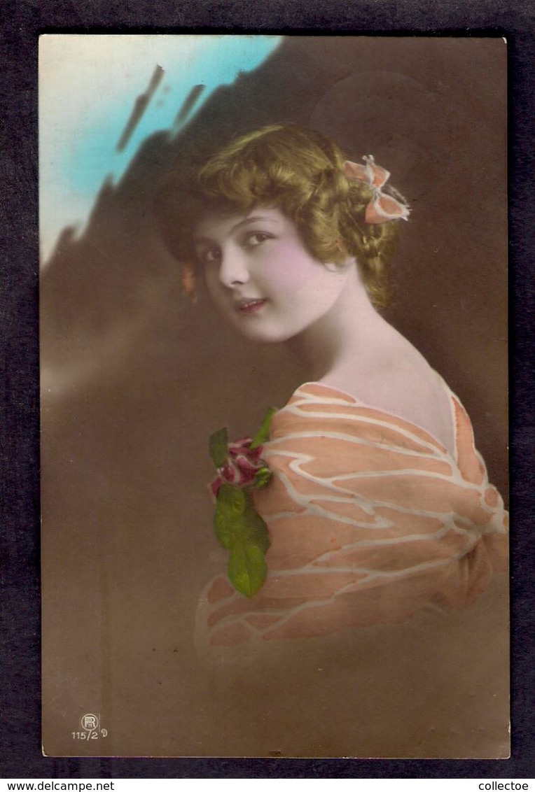 Beautiful Girl 1910s Postcard - Portraits