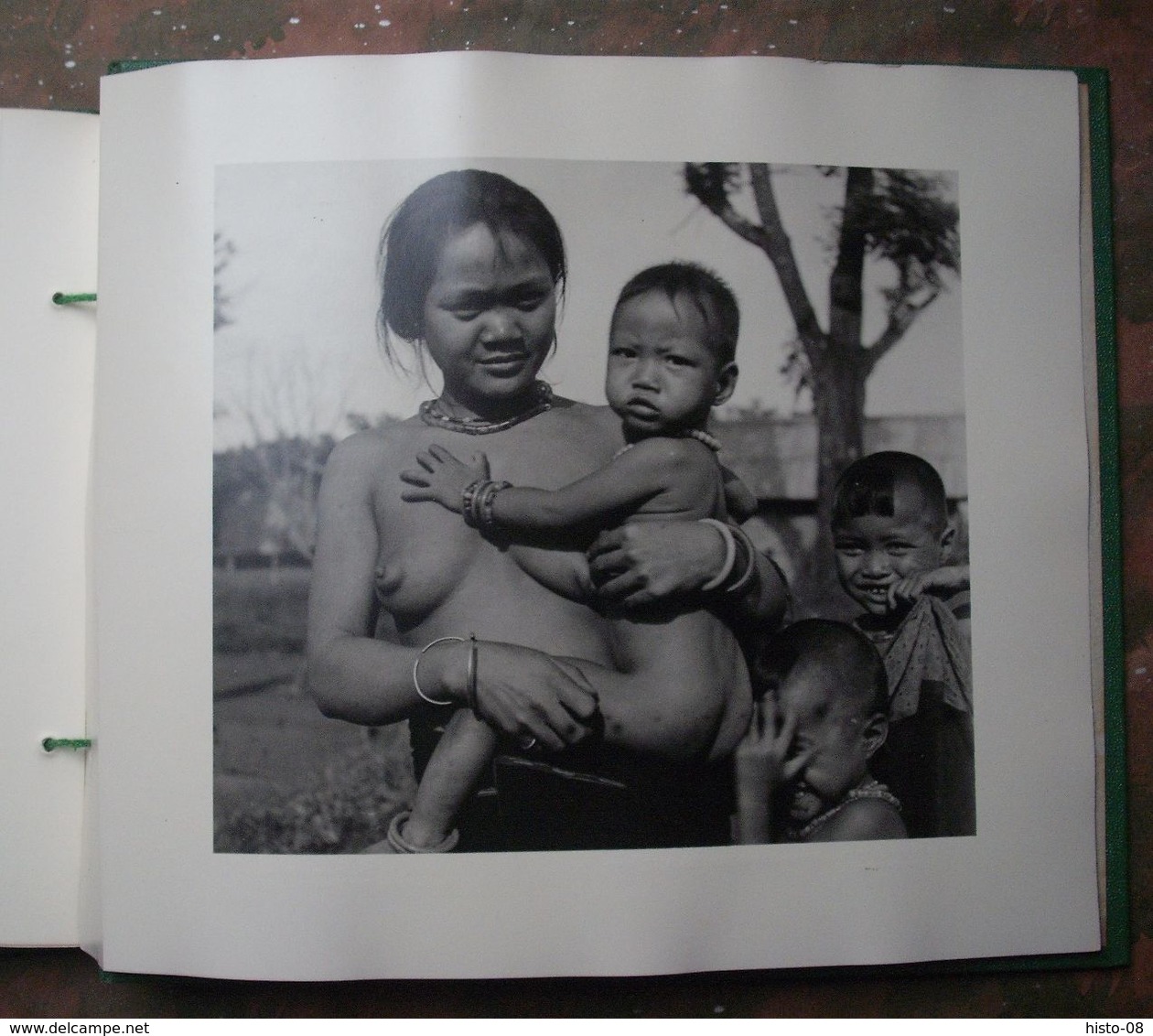 INDOCHINE : REGARDS SUR L'INDOCHINE : LES NHOS  . ALBUM de 20 PHOTOS . 1951 à 1953