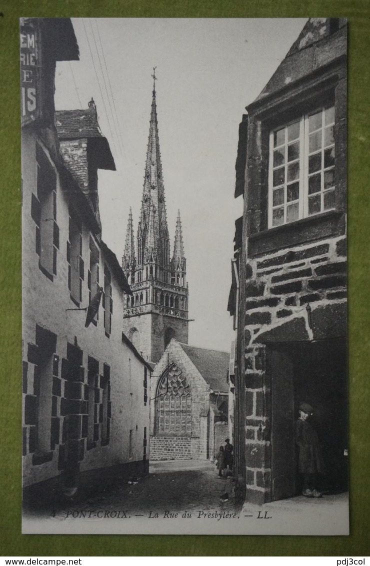 PONT-CROIX - La Rue Du Presbytère - Pont-Croix