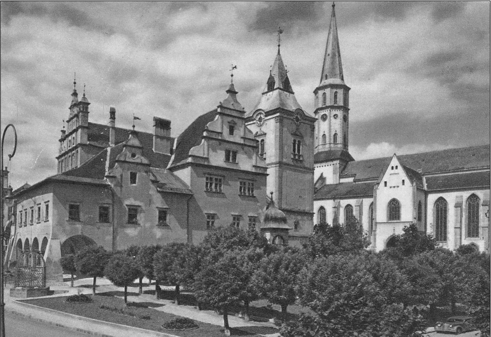 CZECHOSLOVAKIA - PICTURE POSTCARD 1949 1,50 Kr Mi P 108 -NOT USED  NR. 11 - Postcards