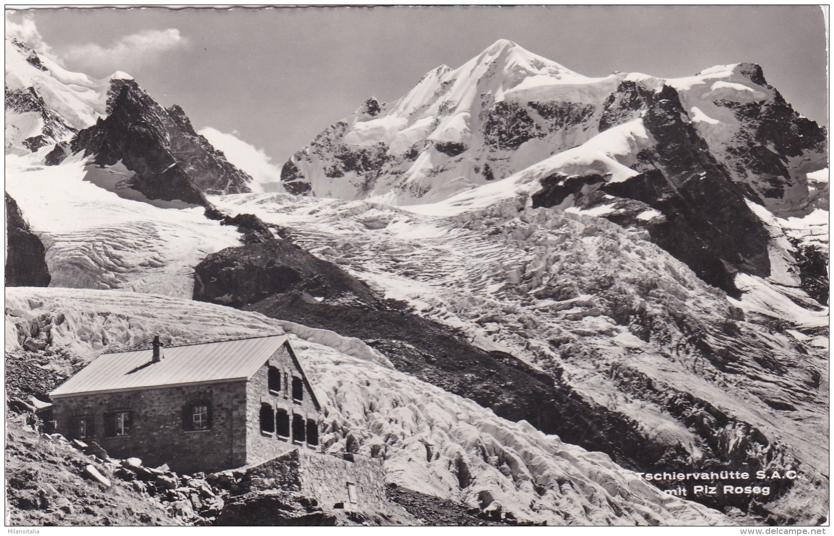 Tschiervahütte Mit Piz Roseg (1551) - Tschierv