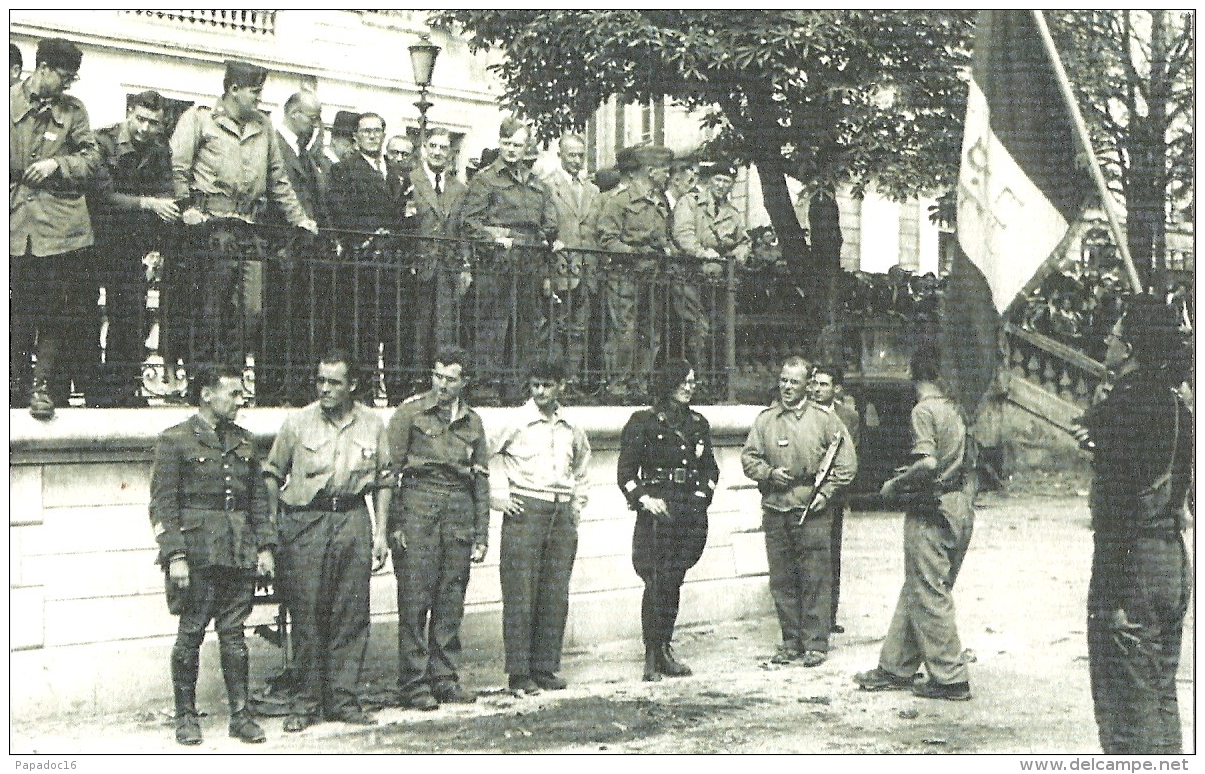 Défilé De La Libération, Les Chefs De Maquis... Bir Hacheim... Place New York à Angoulême - Vendredi 1er Septembre 1944 - Histoire