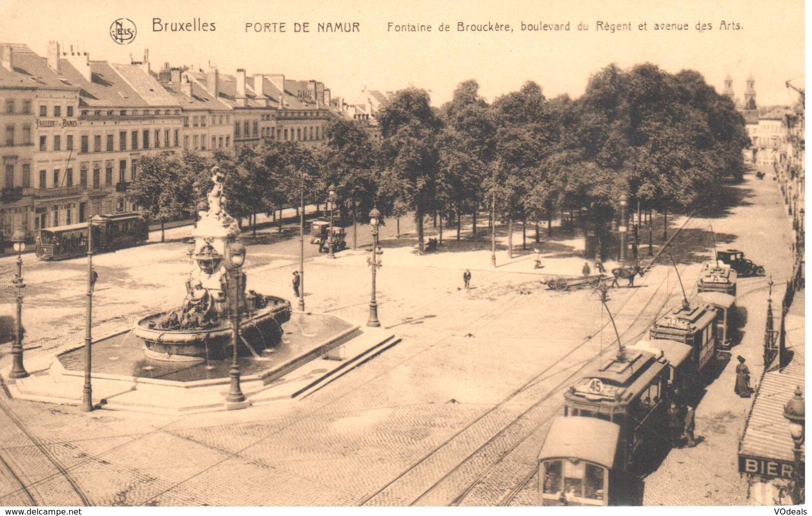 Bruxelles - CPA - Porte De Namur - Fontaine De Brouckère - Gezondheid, Ziekenhuizen