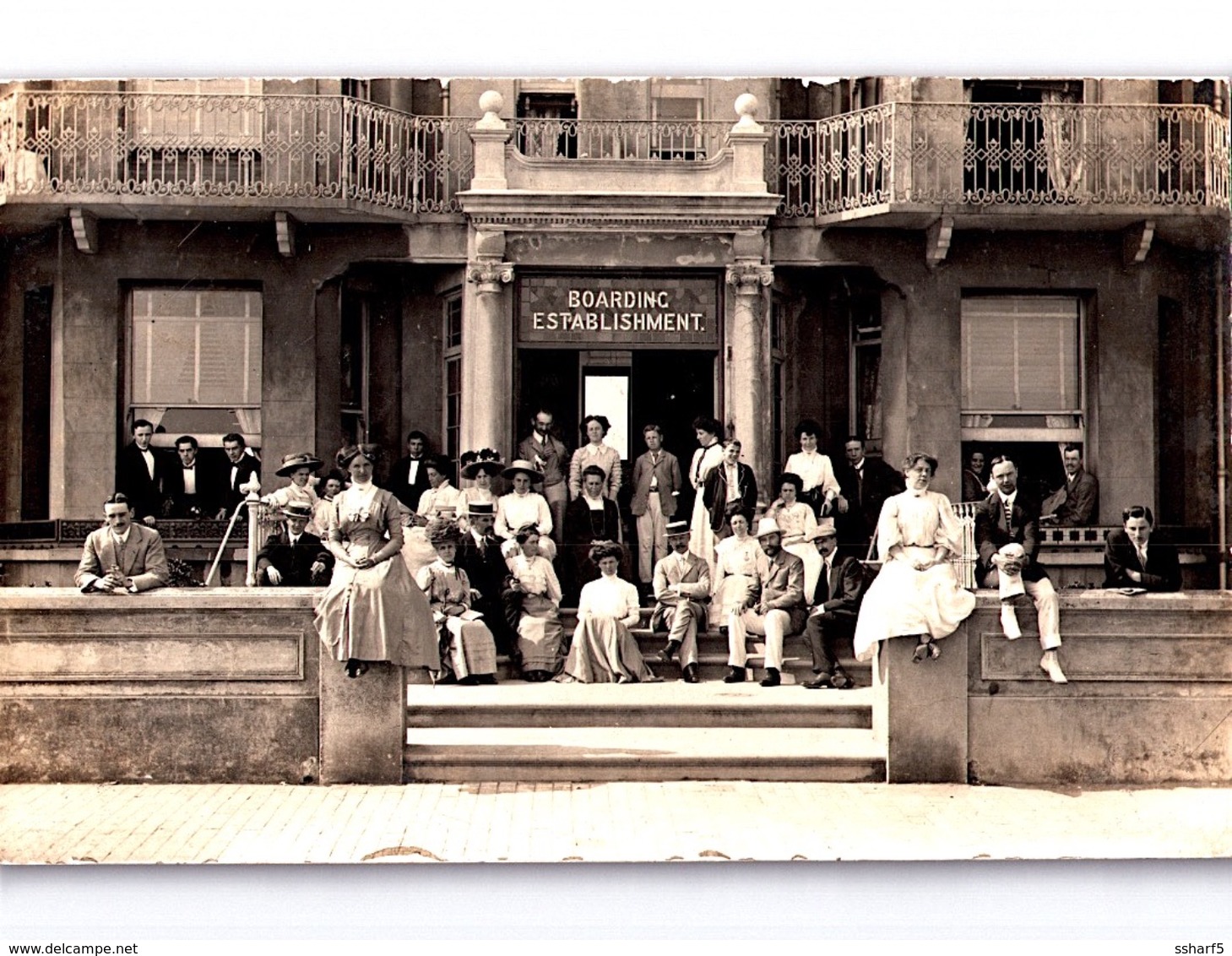 Eastbourne Bcarding Establishment Sharp Real Photo Sent 1909 STAFF In Front Of Hotel - Eastbourne