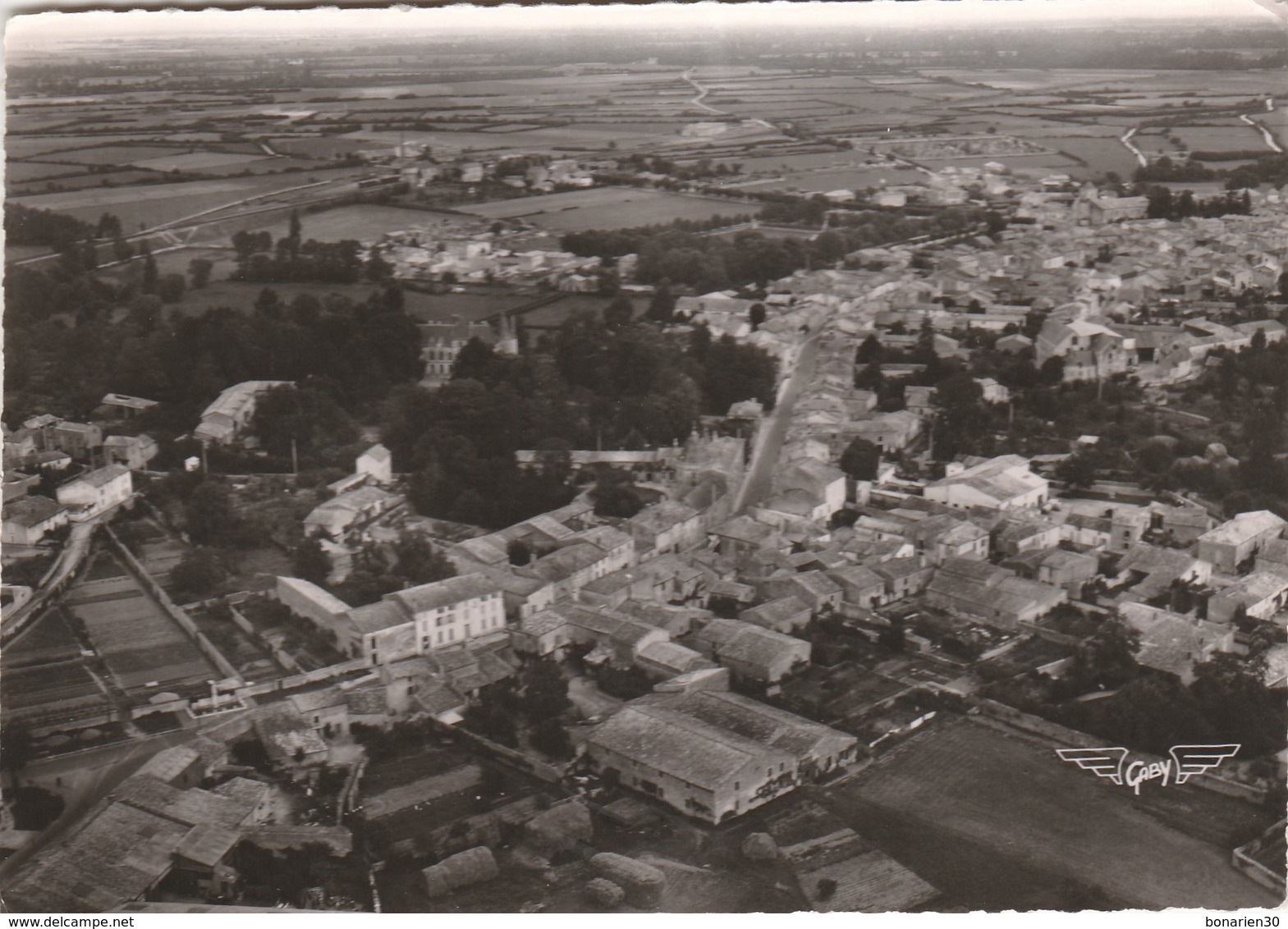 CPSM   79 MAUZE SUR LE MIGNON VUE  GENERALE AERIENNE - Mauze Sur Le Mignon