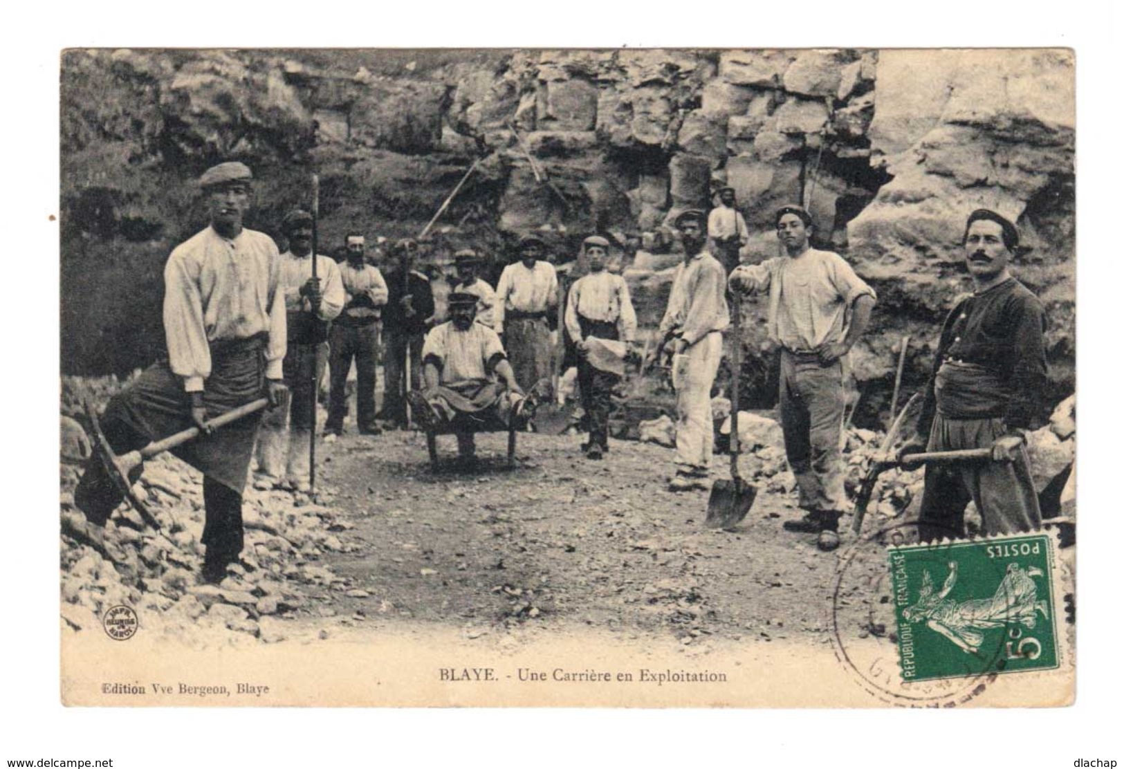 Blaye.Gironde.  Une Carrière En Exploitation. Ouvriers. (2288) - Industrie