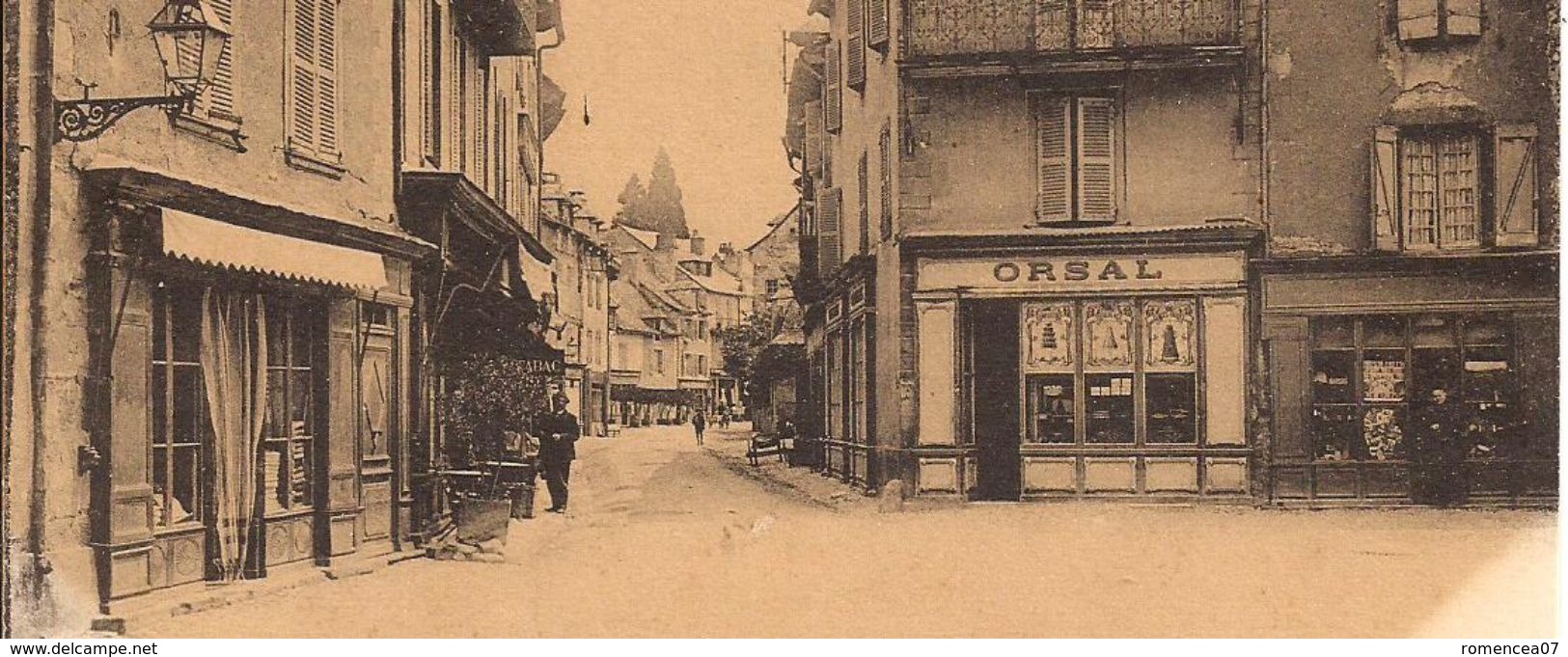 SAINT-GENIEZ (-d'OLT, Aveyron) - RUE Du COMMERCE - Commerces - Animée - Non Voyagée - Jaunie (voir Scans) -> Prix Adapté - Autres & Non Classés