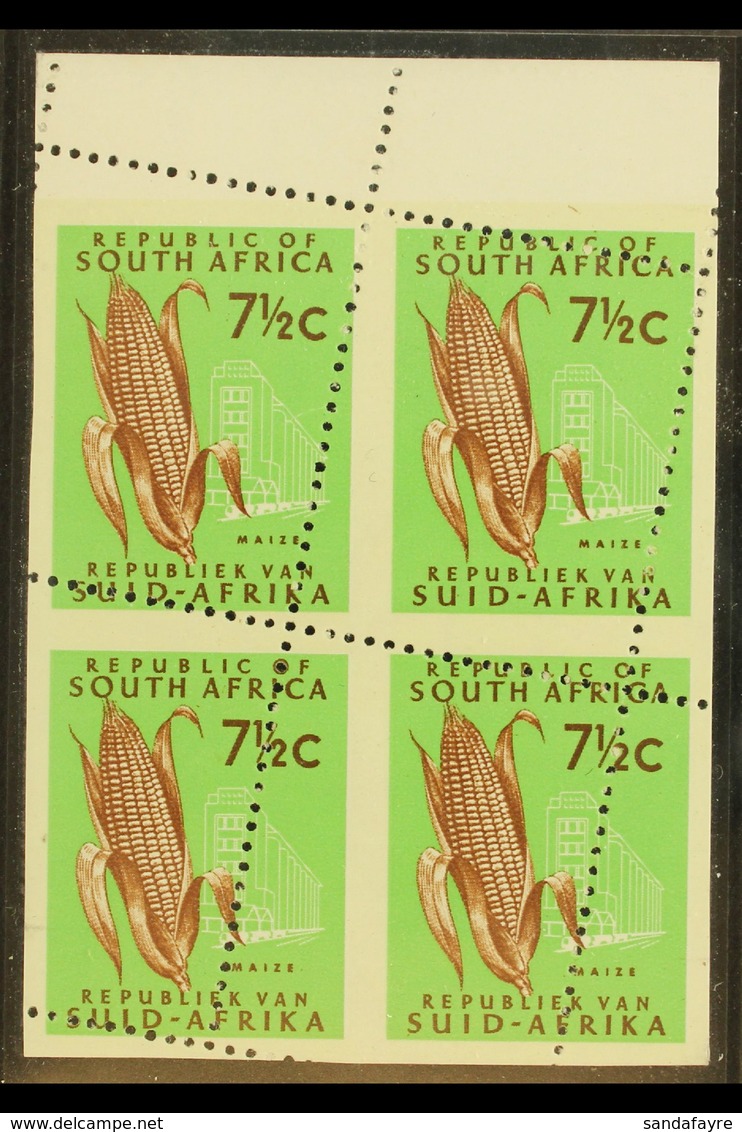 RSA VARIETY 1969-72 7½c Yellow-brown & Bright Green, Phosphor Bands Issue (Harrison, 3mm), GROSSLY MISPERFORATED BLOCK O - Ohne Zuordnung