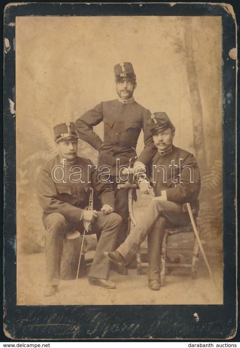 Cca 1900-1914 Katonák Műtermi Portréja, Keményhátú Fotó, 16x11 Cm - Autres & Non Classés