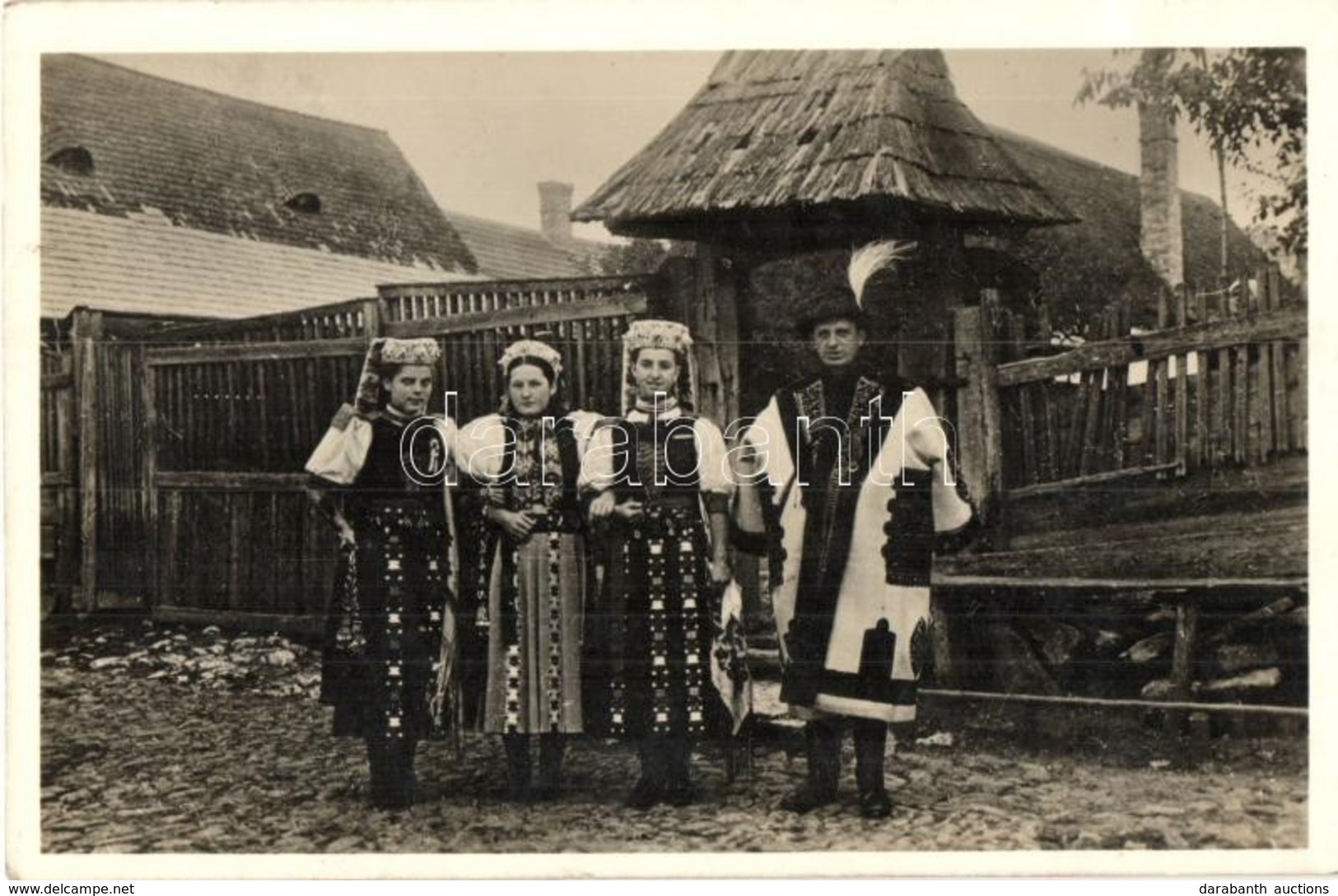 T2 Kalotaszegi Népviselet/ Transylvanian Folklore From Kalotaszeg - Non Classés