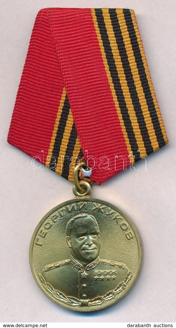 Oroszország 1994. 'Zsukov Érem' Sárgaréz Kitüntetés Mellszalaggal T:1-
Russia 1994. 'Medal Of Zhukov' Brass Decoration W - Autres & Non Classés