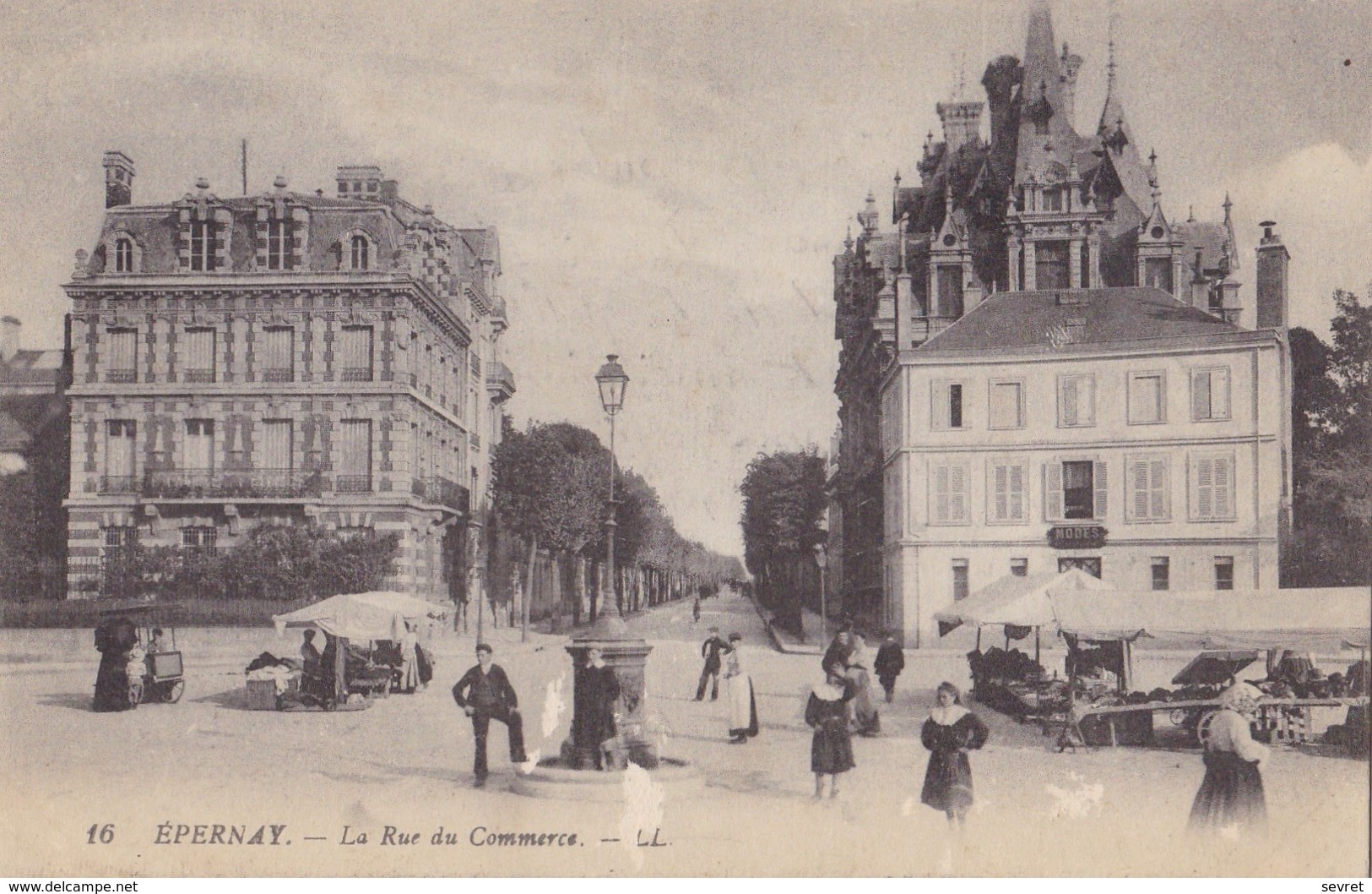 EPERNAY. - La Rue Du Commerce - Epernay