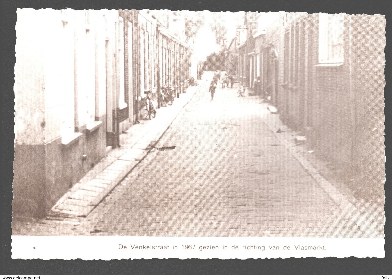 Tholen - De Venkelstraat In 1967 Gezien In De Richting Van De Vlasmarkt - Echte Foto - Tholen