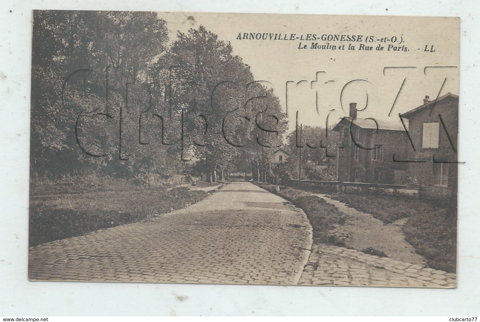 Arnouville-lès-Gonesse (95) : Le Moulin Vue De La Rue De Paris En 1930  PF. - Arnouville Les Gonesses