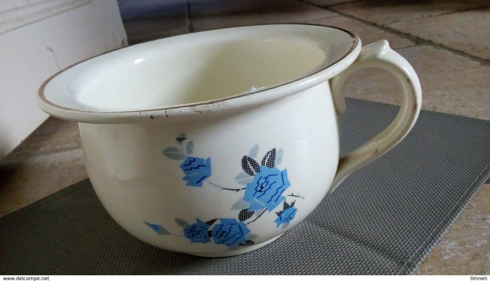 RARE - Luneville Lorraine - authentique pot de chambre faïence opaque - decor fleurs bleues - France ca.1940